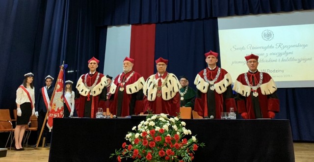 Під час урочин